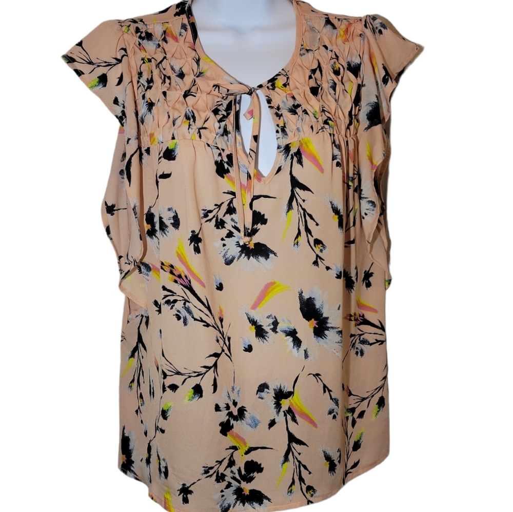 Xhiliration Floral Ruffle Flowy Lightweight Top Size Small